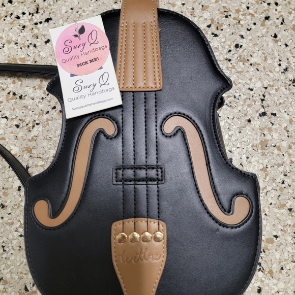 NWT Violin Shaped Black and Tan Crossbody Bag - Picture 4 of 7